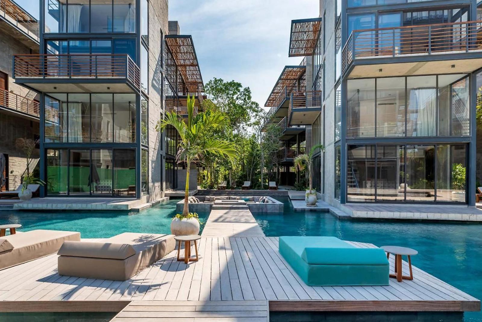 Constructores de Proyecto Residencial